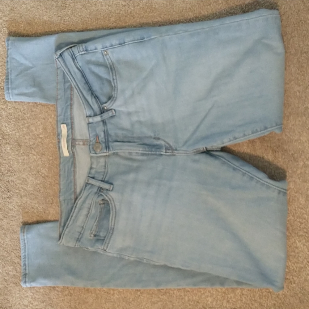 Levi's 711 Skinny jean